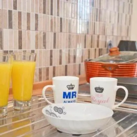 River House Апартаменты Месонги