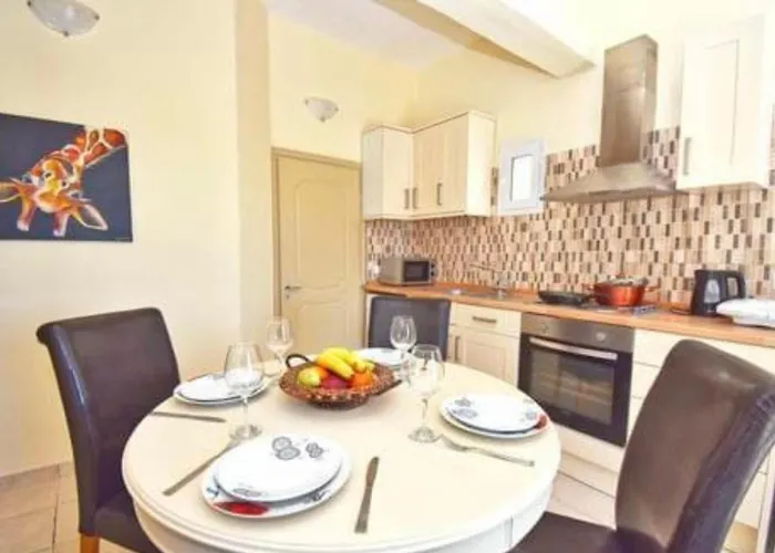 Апартаменты River House Месонги